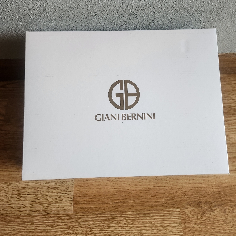 NWT Giani Bernini Navy Blue Woven Strap Sandals - Picture 2 of 13